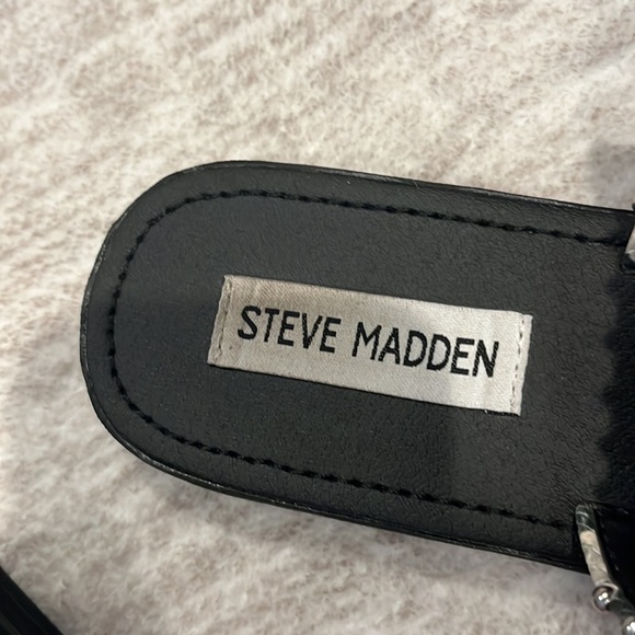 Steve Madden sandals - Picture 3 of 3